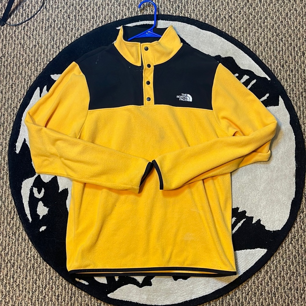 Yellow North Face Half Button - image 1